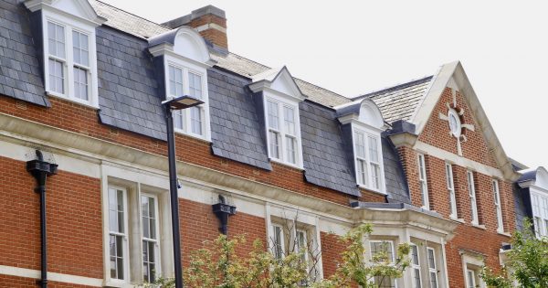 How do sash windows work: Mechanisms old and new