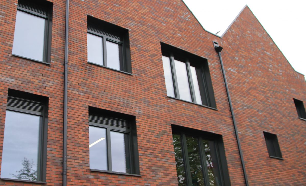 Alu-clad passivhaus windows installed at St Benedict's school