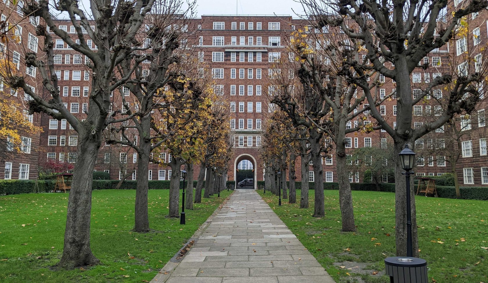 Dolphin Square Window Restoration Project