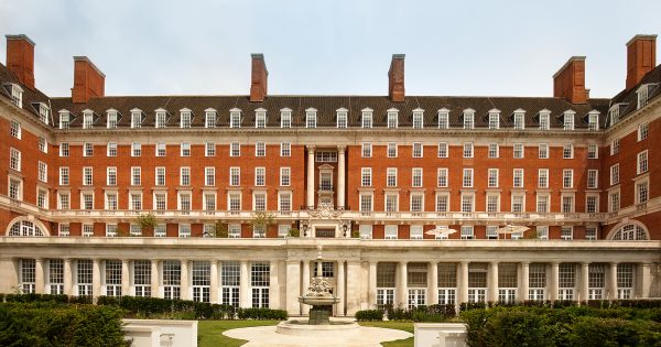 Why work with accredited sash window specialists? Expertise that protects heritage assets