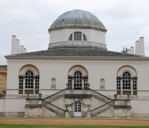 Bespoke timber windows: Tailored craftsmanship for unique architectural projects