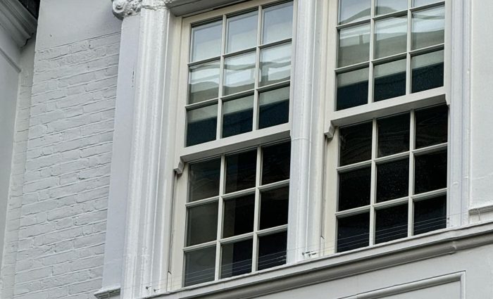 Traditional Sash Easy Clean Windows